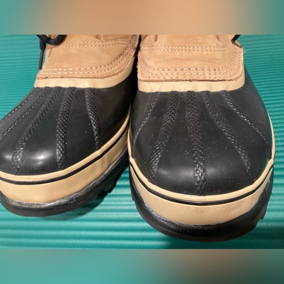 Sorel Tan Caribou Waterproof Winter Boots 11 - Picture 13 of 16